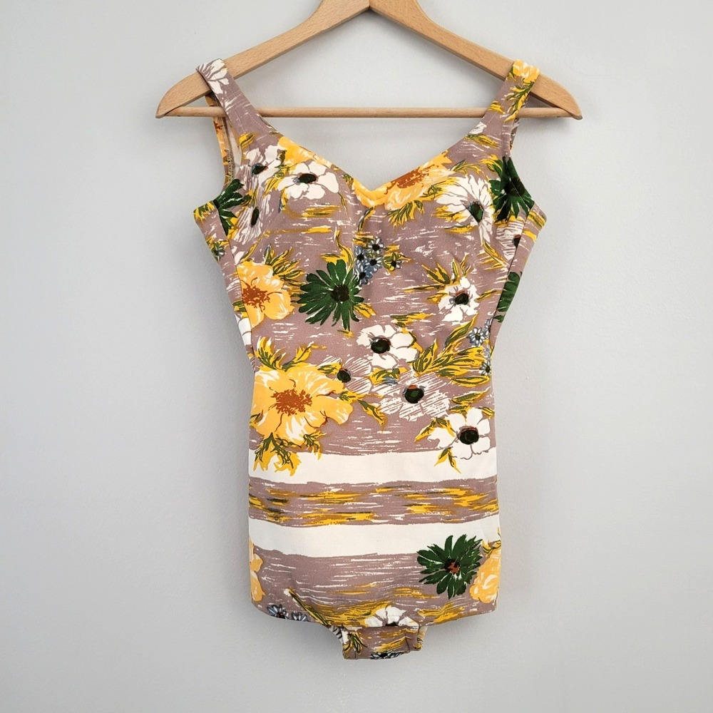 Vintage 1950s Floral One-Piece Swimsuit Rockabilly Pinup Hourglass Playsuit RARE - Picture 2 of 10